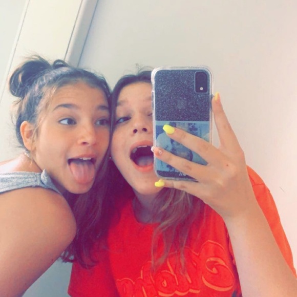 Meet your Posher, Monica - Picture 1 of 1